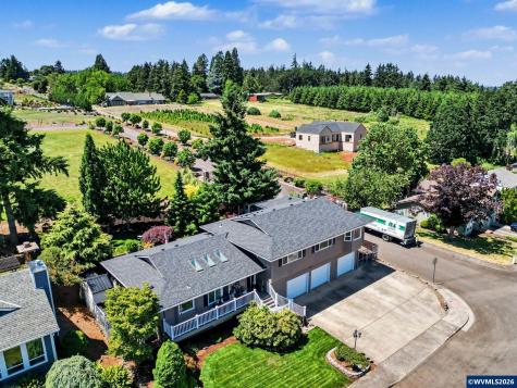 1423 35th Avenue NW Salem OR 97304