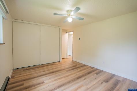 40025 Crestview Lane Lebanon OR 97355