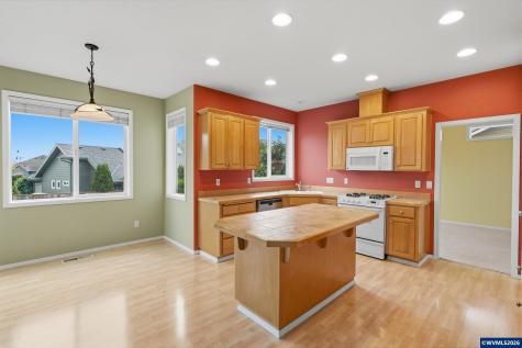 834 Van Buren Drive NW Salem OR 97304