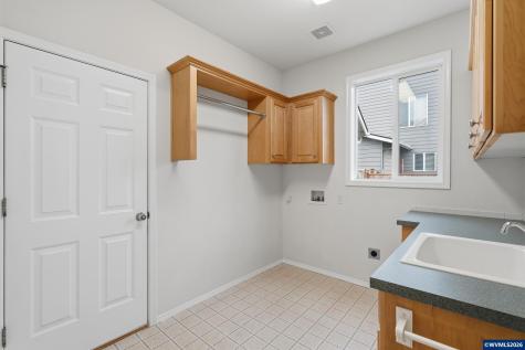 834 Van Buren Drive NW Salem OR 97304