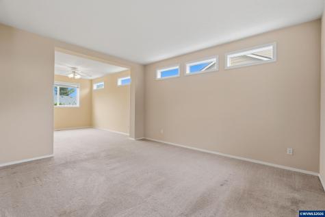 834 Van Buren Drive NW Salem OR 97304