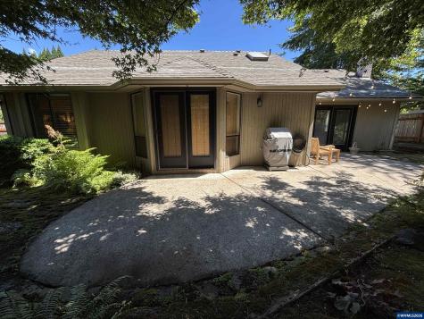 1750 Cinnamon Hill Drive SE Salem OR 97306