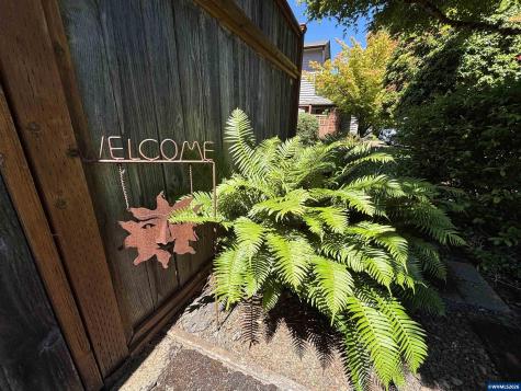1750 Cinnamon Hill Drive SE Salem OR 97306