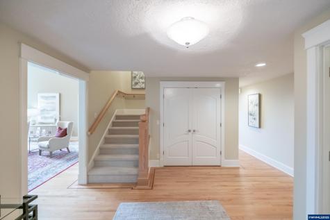 341 Maple Hill Drive NW Salem OR 97304