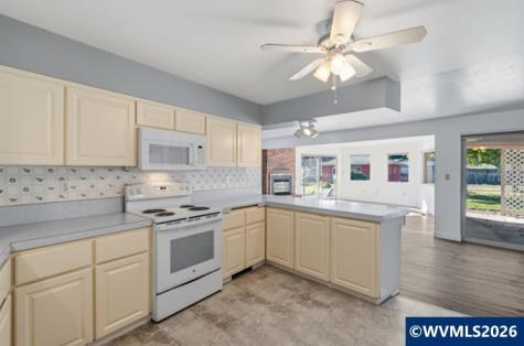 724 South Nebergall Lp NE Albany OR 97321