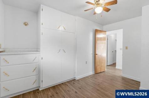 724 South Nebergall Lp NE Albany OR 97321