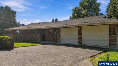 724 South Nebergall Lp NE Albany OR 97321
