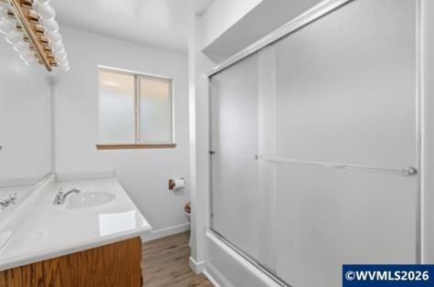 724 South Nebergall Lp NE Albany OR 97321