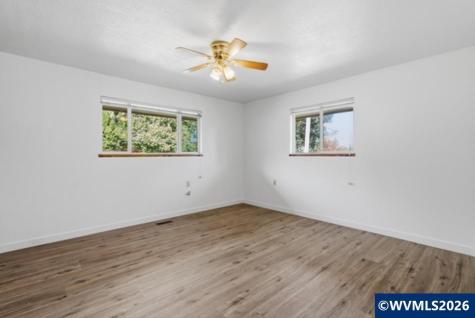 724 South Nebergall Lp NE Albany OR 97321