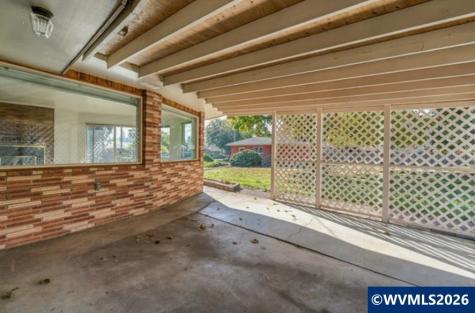 724 South Nebergall Lp NE Albany OR 97321