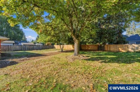 724 South Nebergall Lp NE Albany OR 97321
