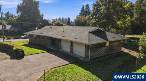 724 South Nebergall Lp NE Albany OR 97321