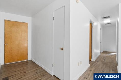 724 South Nebergall Lp NE Albany OR 97321