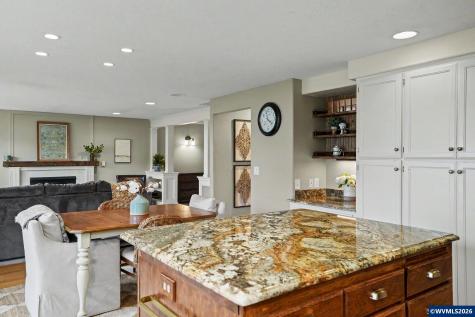 5276 Southbend Drive SE Salem OR 97306