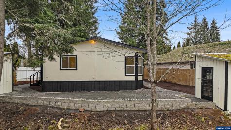 1598 40th Lane Sweet Home OR 97386-3141