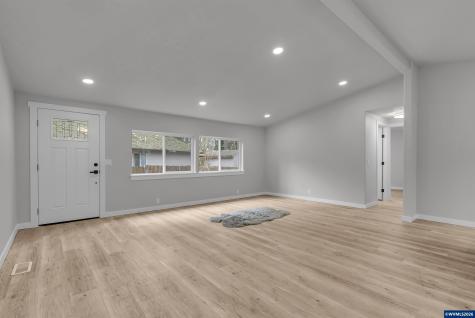 1598 40th Lane Sweet Home OR 97386-3141