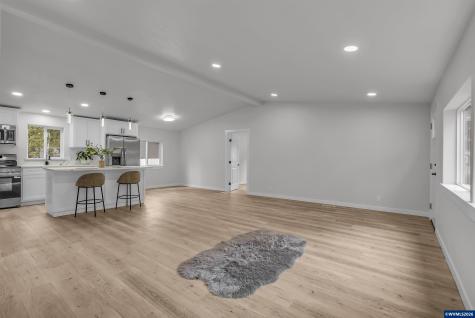 1598 40th Lane Sweet Home OR 97386-3141