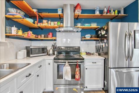 4758 Hayesville Drive NE Salem OR 97305