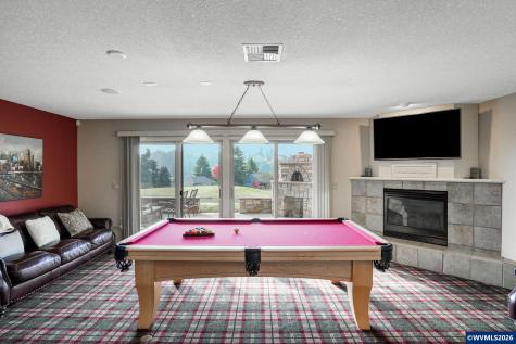 918 Hazeltine Avenue SE Salem OR 97306