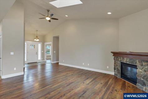 502 SW Augustus Drive Dallas OR 97338-0000