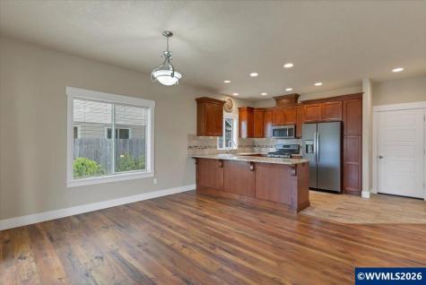 502 SW Augustus Drive Dallas OR 97338-0000