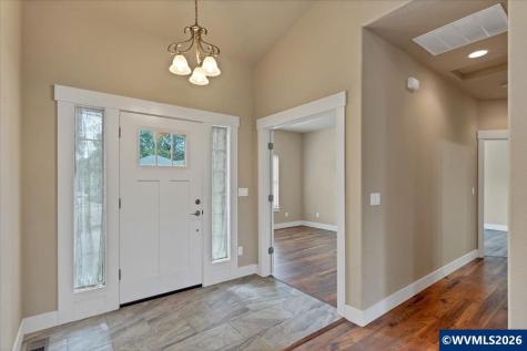 502 SW Augustus Drive Dallas OR 97338-0000