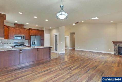 502 SW Augustus Drive Dallas OR 97338-0000
