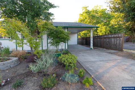 143 SW Wake Robin Avenue Corvallis OR 97333