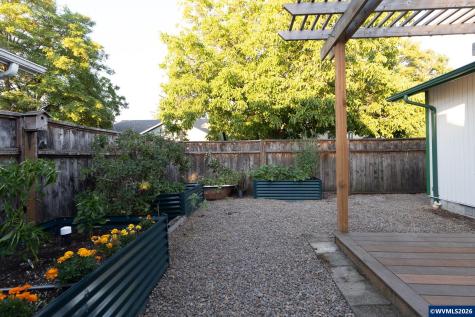 143 SW Wake Robin Avenue Corvallis OR 97333
