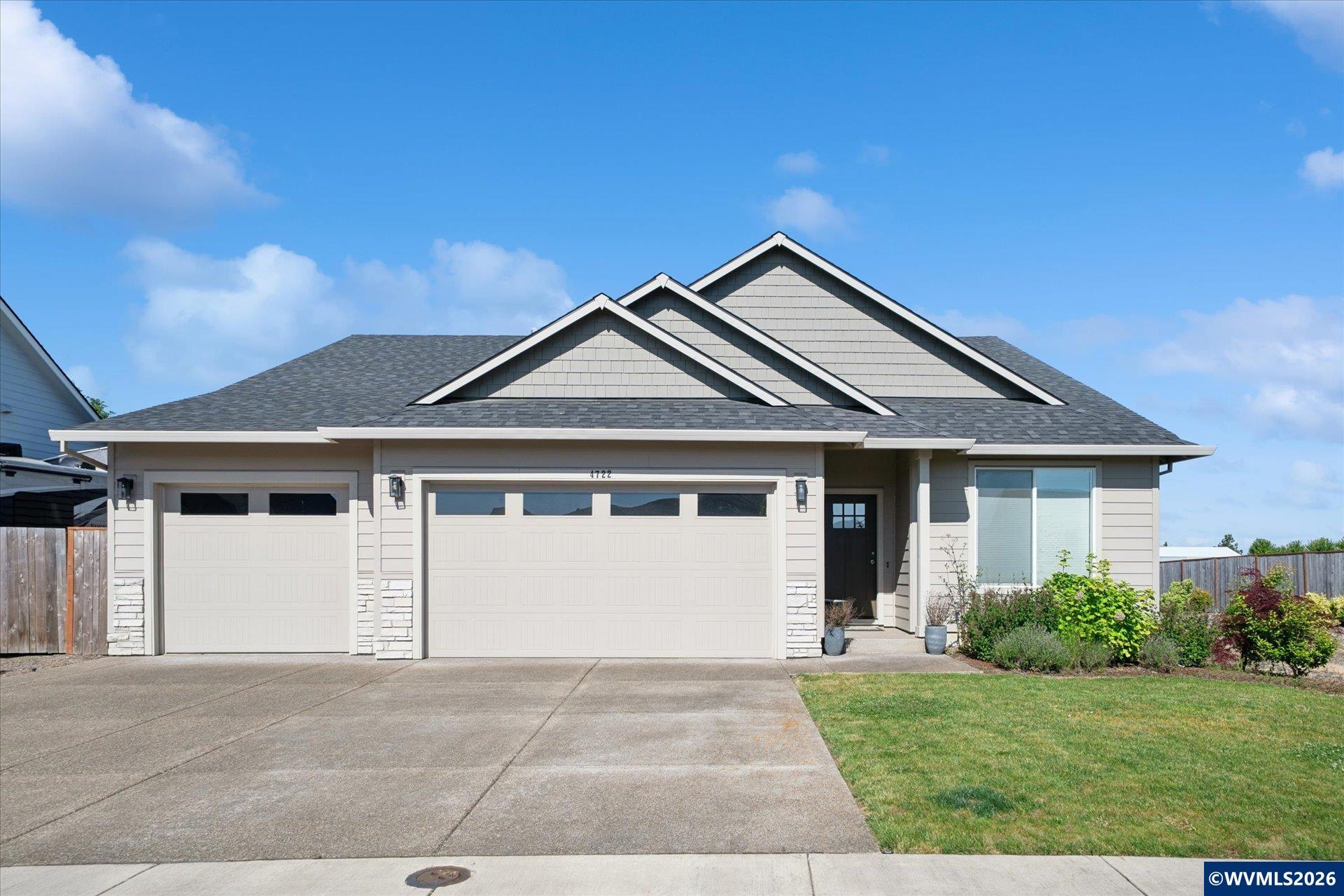4722 Royal Dr NE Drive Albany OR 97321