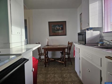 466 S 6 Street Independence OR 97351