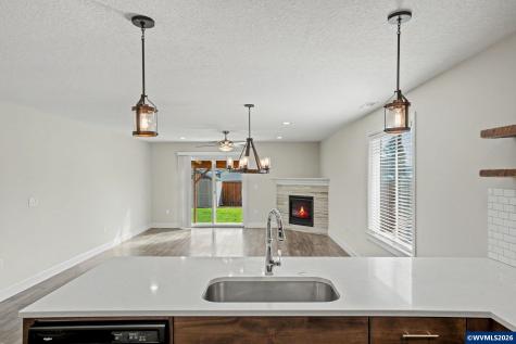 7922 5th Street SE Turner OR 97392