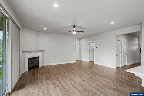 2198 Giovanni Avenue S Salem OR 97306