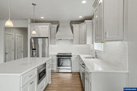 2198 Giovanni Avenue S Salem OR 97306