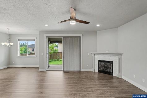 2198 Giovanni Avenue S Salem OR 97306