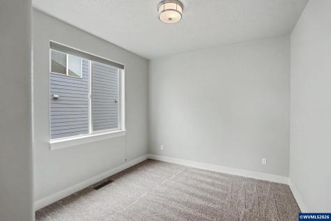 2198 Giovanni Avenue S Salem OR 97306