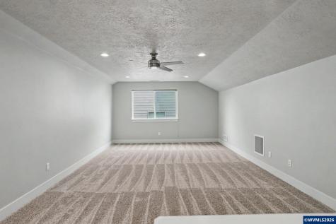 2198 Giovanni Avenue S Salem OR 97306