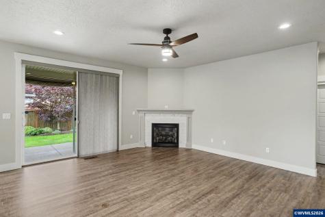 2198 Giovanni Avenue S Salem OR 97306