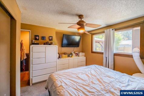 350 W Pine Street Sweet Home OR 97386