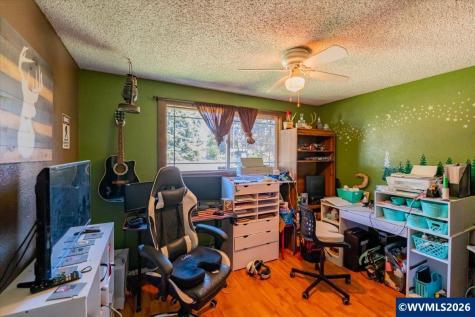 350 W Pine Street Sweet Home OR 97386