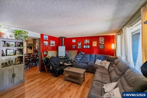 350 W Pine Street Sweet Home OR 97386