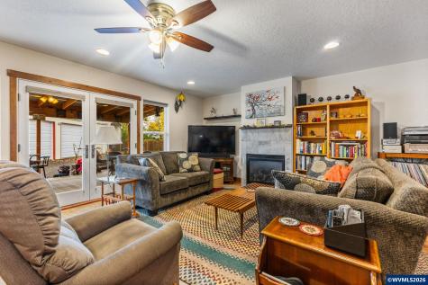 1894 Talbot Road SE Jefferson OR 97352