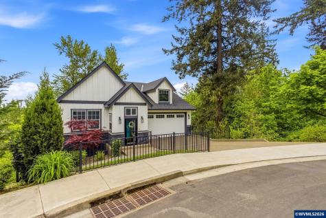 1372 Overview Street NW Salem OR 97304