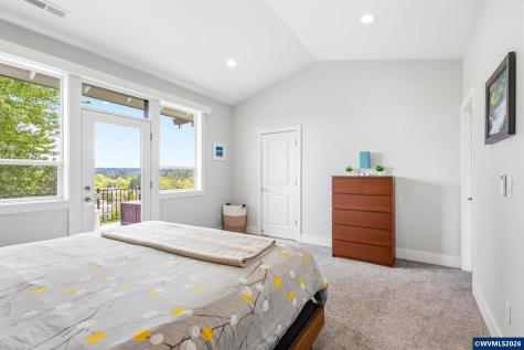 1372 Overview Street NW Salem OR 97304