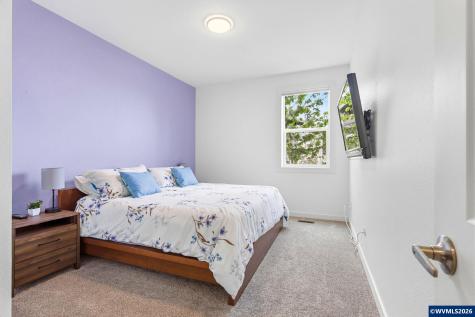 1372 Overview Street NW Salem OR 97304