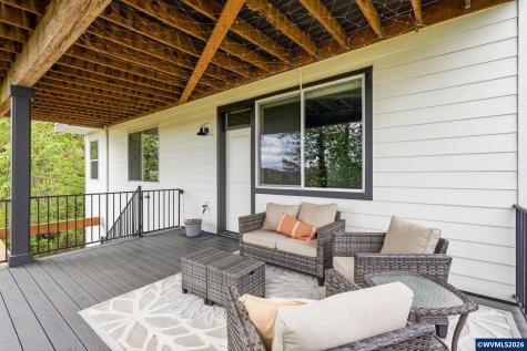 1372 Overview Street NW Salem OR 97304