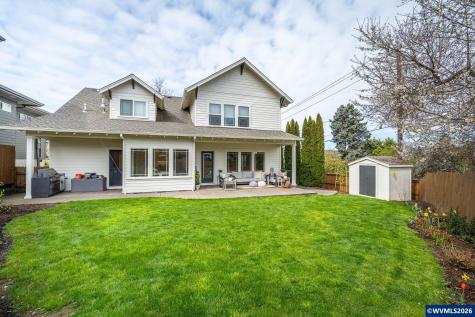 1703 SW Pinehurst Place Corvallis OR 97333