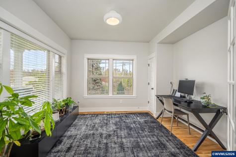 1703 SW Pinehurst Place Corvallis OR 97333