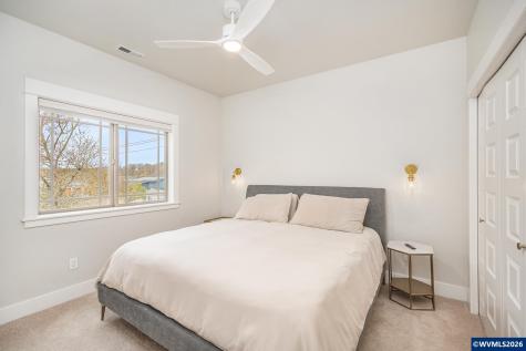 1703 SW Pinehurst Place Corvallis OR 97333