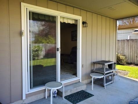 1975 Breakwood Circle SE Albany OR 97322